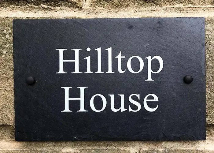 Hilltop House Is A Welcoming 2 Bedroom Property
