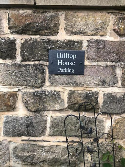 Hilltop House Is A Welcoming 2 Bedroom Holiday home *